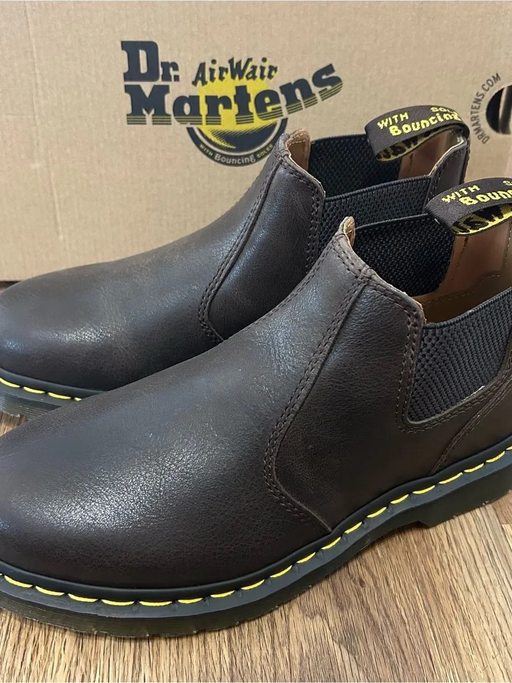 DR MARTENS 2976 LO brown leather ankle Chelsea boots booties shoes women’s 8 new